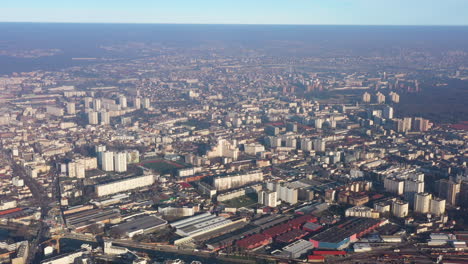 Barrio-Pantin-Toma-Aérea-Francia-París-Contaminación-Gases-De-Efecto-Invernadero